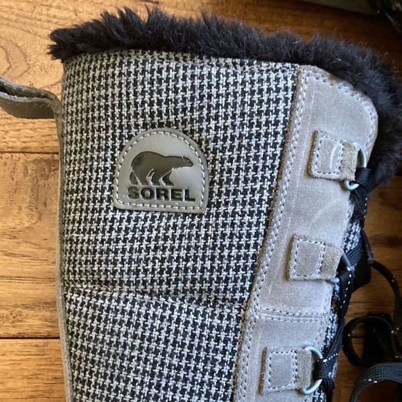𝅺SOREL Joan of Arctic Boots Winter Snow Faux Fur Gray Houndstooth Plaid Size 7 - Picture 4 of 14